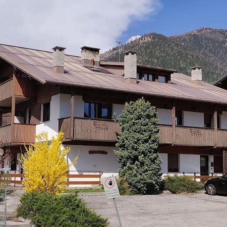 Appartamento Comodo E Curato Per Famiglie Pieve di Cadore Dış mekan fotoğraf